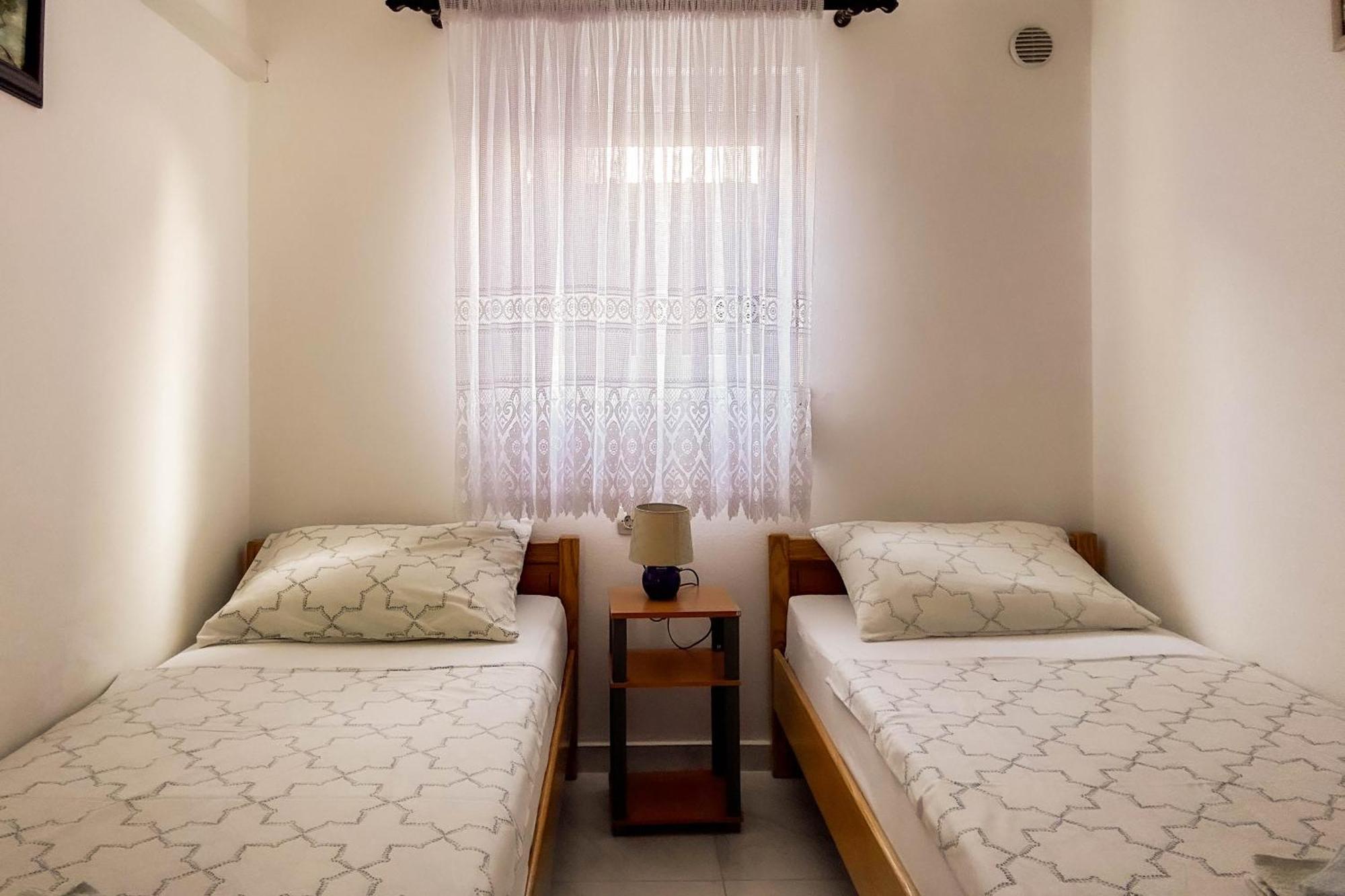Apartmani Trupeljak Mandre Habitación foto